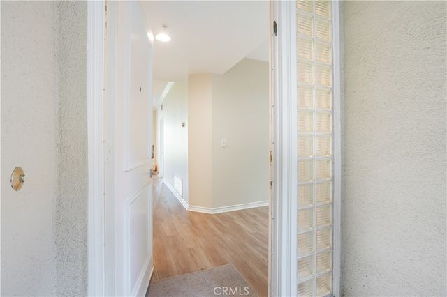 2243 Martin 217, Irvine, CA 92612