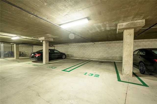 2243 Martin 217, Irvine, CA 92612