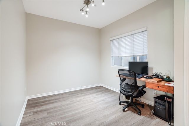 2243 Martin 217, Irvine, CA 92612