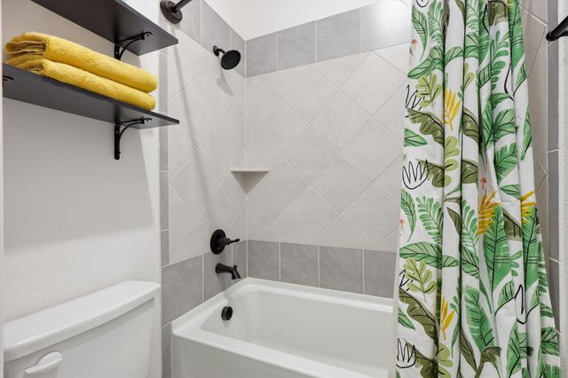 11300 Cedar Creek Drive, Cross Roads, TX 76227