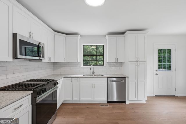 4050 Willow Ridge Road, Douglasville, GA 30135
