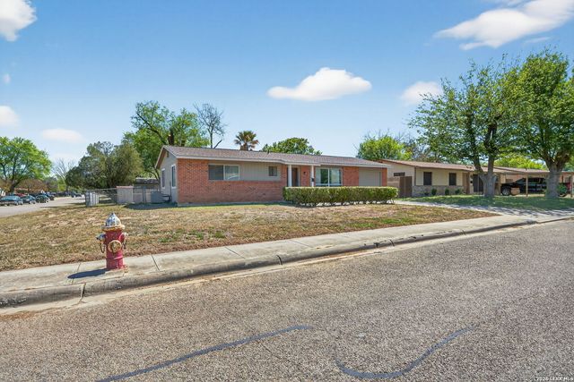 1072 Valley Forge, Schertz, TX 78154