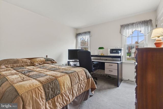 3604 PEREGRINE CIR, Mountville, PA 17554