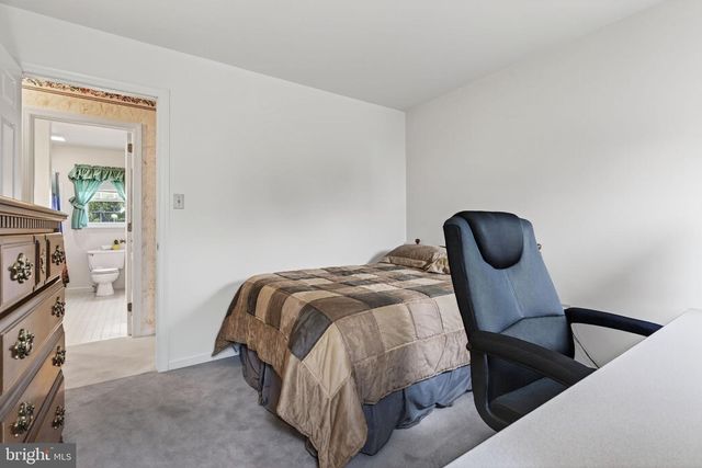 3604 PEREGRINE CIR, Mountville, PA 17554