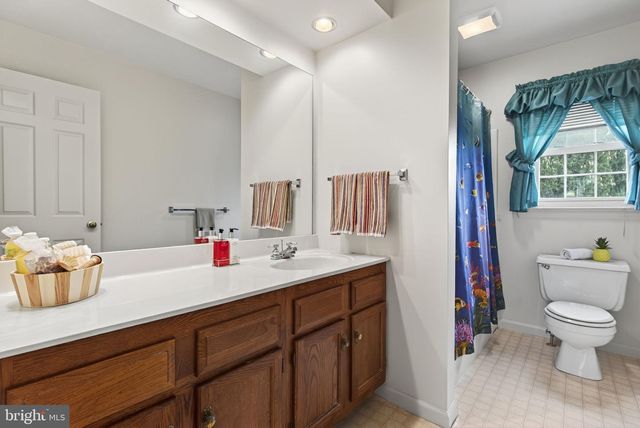 3604 PEREGRINE CIR, Mountville, PA 17554