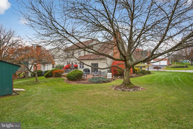 3604 PEREGRINE CIR, Mountville, PA 17554