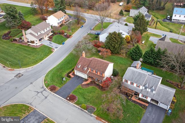 3604 PEREGRINE CIR, Mountville, PA 17554