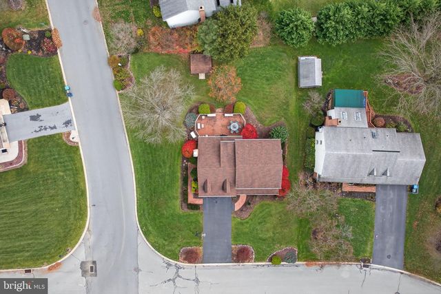 3604 PEREGRINE CIR, Mountville, PA 17554