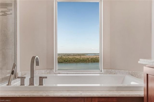 4198 Bay Beach LN 162, Fort Myers Beach, FL 33931
