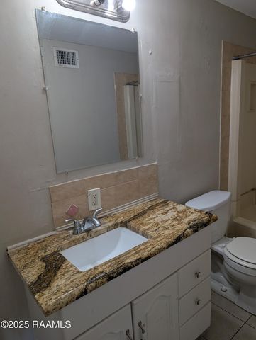 100 Hayes Drive, Lafayette, LA 70501