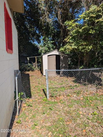 100 Hayes Drive, Lafayette, LA 70501