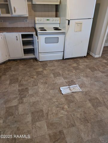 100 Hayes Drive, Lafayette, LA 70501