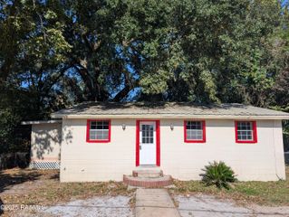 100 Hayes Drive, Lafayette, LA 70501