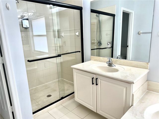 1886 Grey Falcon Circle SW, Vero Beach, FL 32962