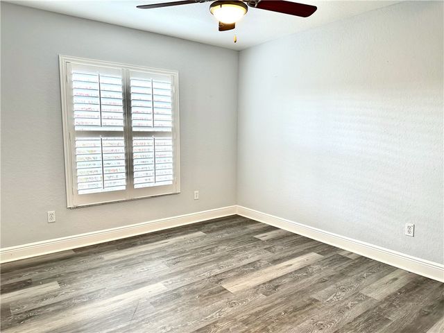 1886 Grey Falcon Circle SW, Vero Beach, FL 32962