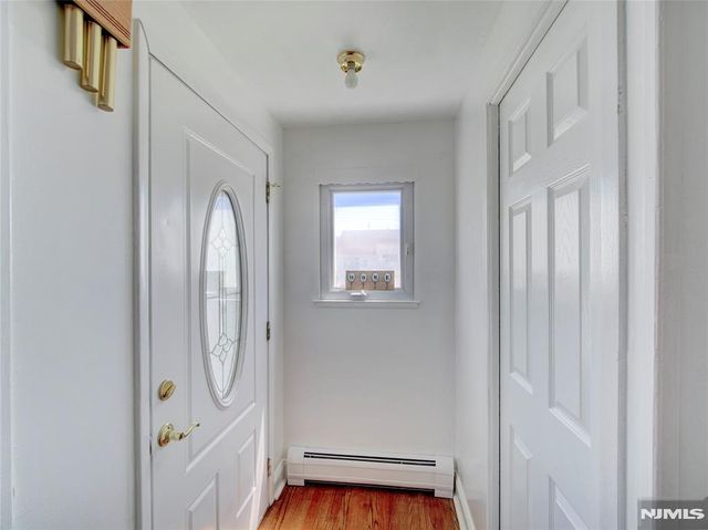 19 Jonquil Circle, Woodbridge, NJ 08863