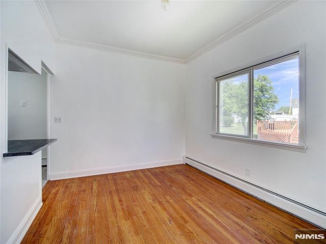 19 Jonquil Circle, Woodbridge, NJ 08863