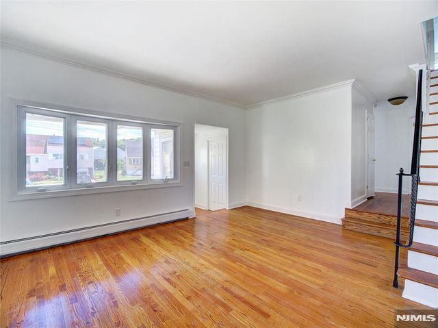 19 Jonquil Circle, Woodbridge, NJ 08863