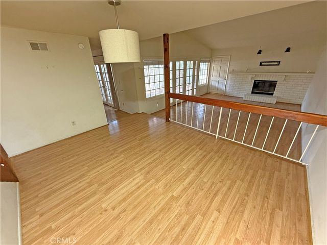 22214 James Alan Circle 1, Chatsworth, CA 91311