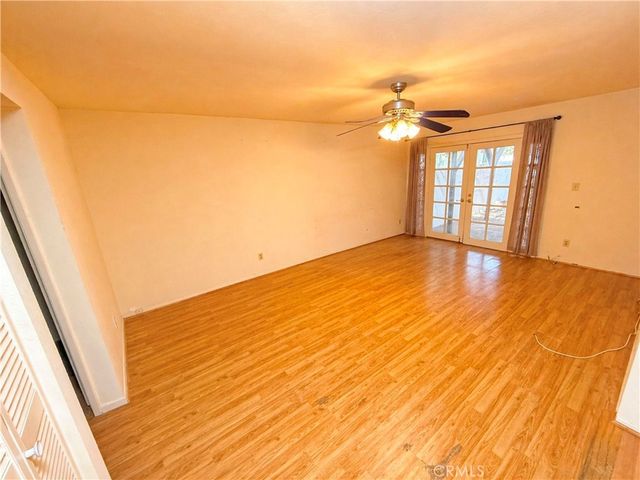 22214 James Alan Circle 1, Chatsworth, CA 91311