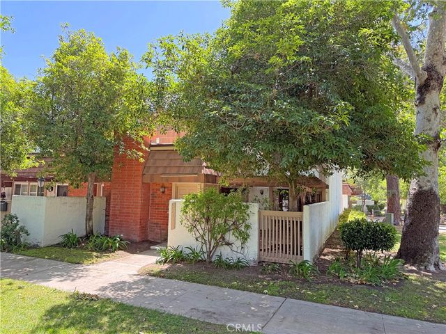 22214 James Alan Circle 1, Chatsworth, CA 91311