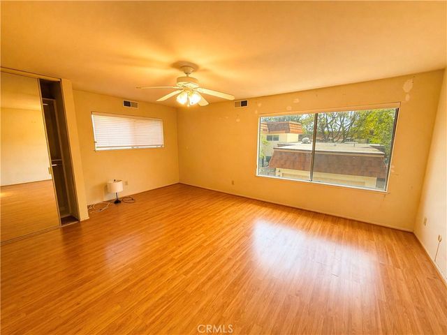 22214 James Alan Circle 1, Chatsworth, CA 91311