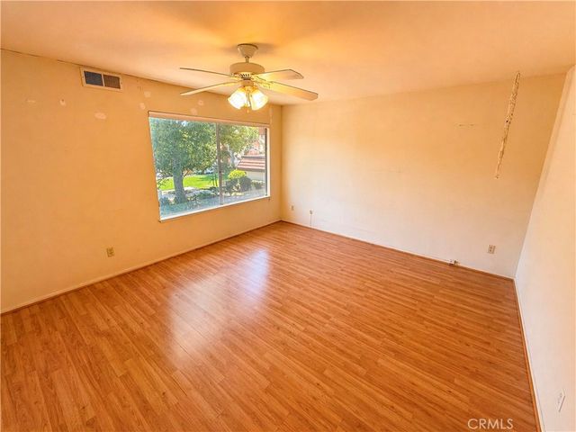22214 James Alan Circle 1, Chatsworth, CA 91311