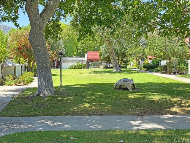 22214 James Alan Circle 1, Chatsworth, CA 91311