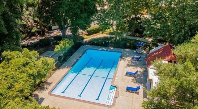 22214 James Alan Circle 1, Chatsworth, CA 91311