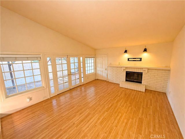 22214 James Alan Circle 1, Chatsworth, CA 91311