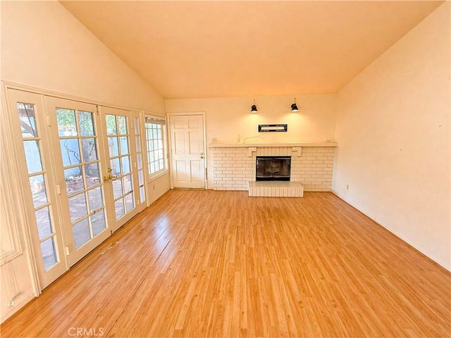 22214 James Alan Circle 1, Chatsworth, CA 91311