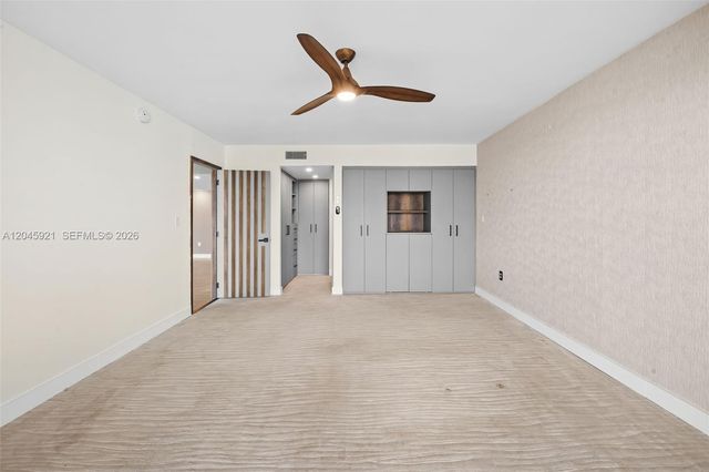 2801 NE 183rd St 1801W, Aventura, FL 33160