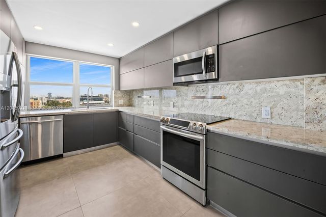 2801 NE 183rd St 1801W, Aventura, FL 33160
