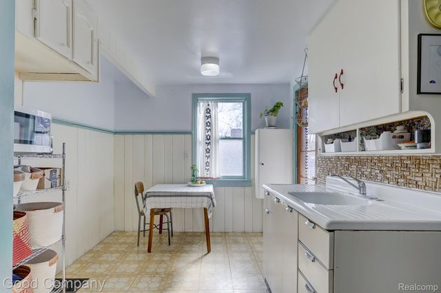 8503 Colgate Street, Oak Park, MI 48237