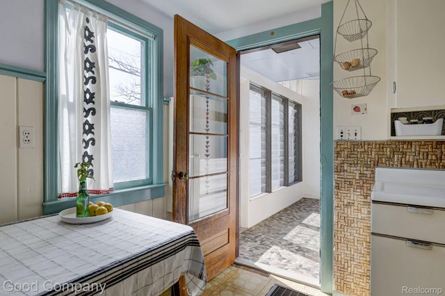 8503 Colgate Street, Oak Park, MI 48237