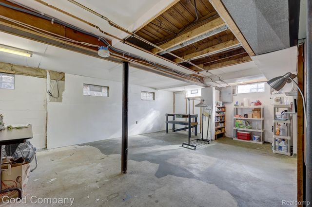 8503 Colgate Street, Oak Park, MI 48237