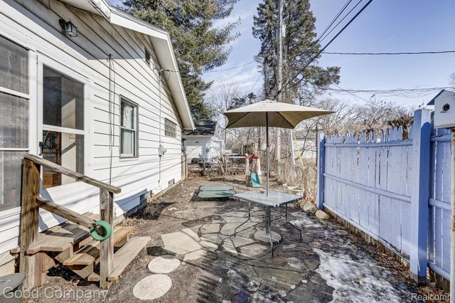 8503 Colgate Street, Oak Park, MI 48237