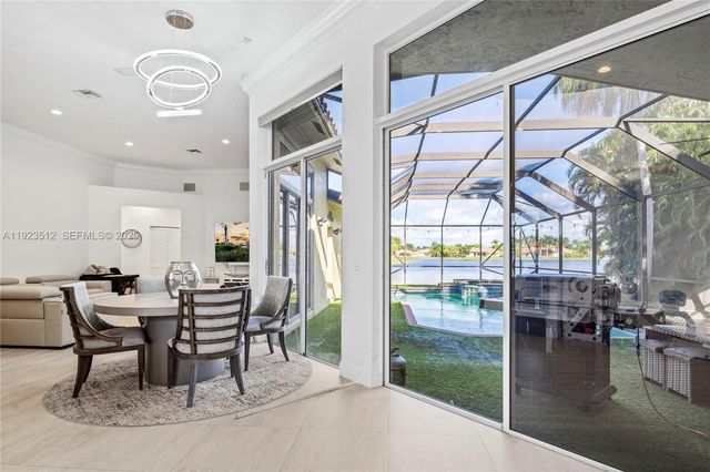 2994 Oakbrook Dr, Weston, FL 33332