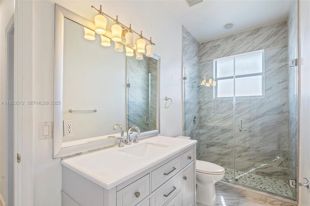 2994 Oakbrook Dr, Weston, FL 33332