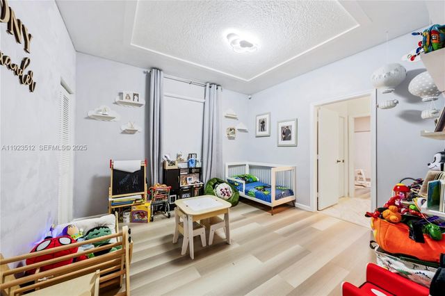 2994 Oakbrook Dr, Weston, FL 33332