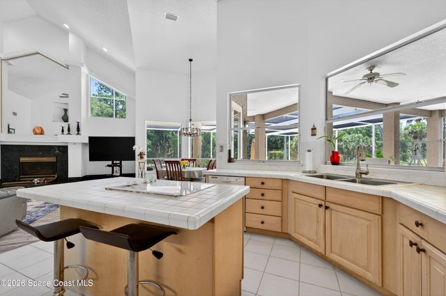 900 Bluegrass Lane, Rockledge, FL 32955