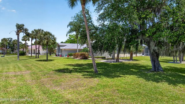 900 Bluegrass Lane, Rockledge, FL 32955
