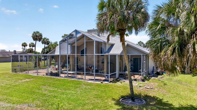 900 Bluegrass Lane, Rockledge, FL 32955