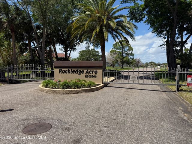 900 Bluegrass Lane, Rockledge, FL 32955
