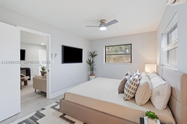 6405 Dawson St, Hollywood, FL 33023