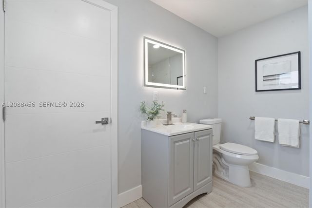 6405 Dawson St, Hollywood, FL 33023