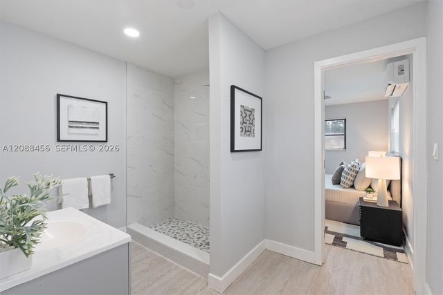 6405 Dawson St, Hollywood, FL 33023