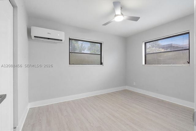 6405 Dawson St, Hollywood, FL 33023