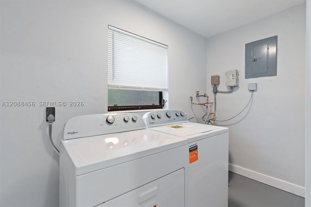 6405 Dawson St, Hollywood, FL 33023