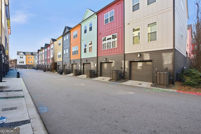 179 Color Circle SE, Atlanta, GA 30317